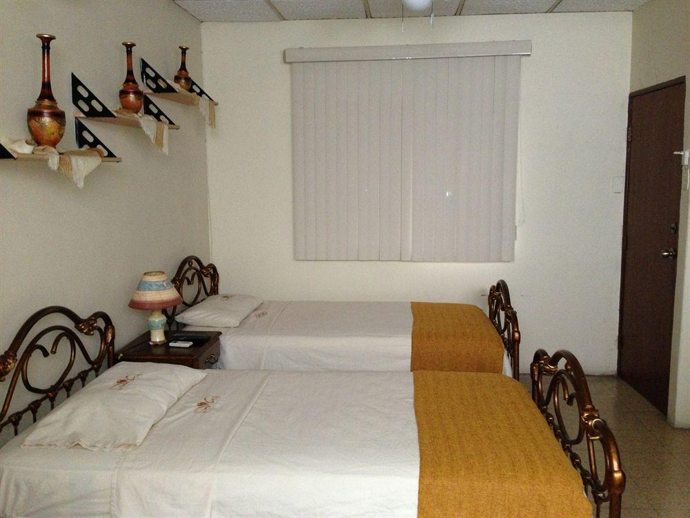 El Patio Suites II جواياكيل المظهر الخارجي الصورة