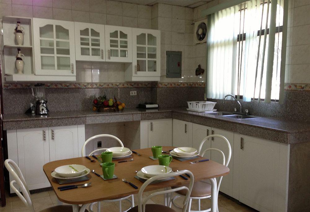 El Patio Suites II جواياكيل المظهر الخارجي الصورة