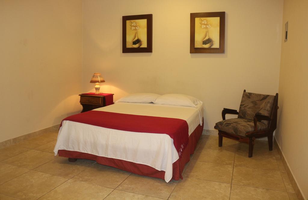El Patio Suites II جواياكيل المظهر الخارجي الصورة