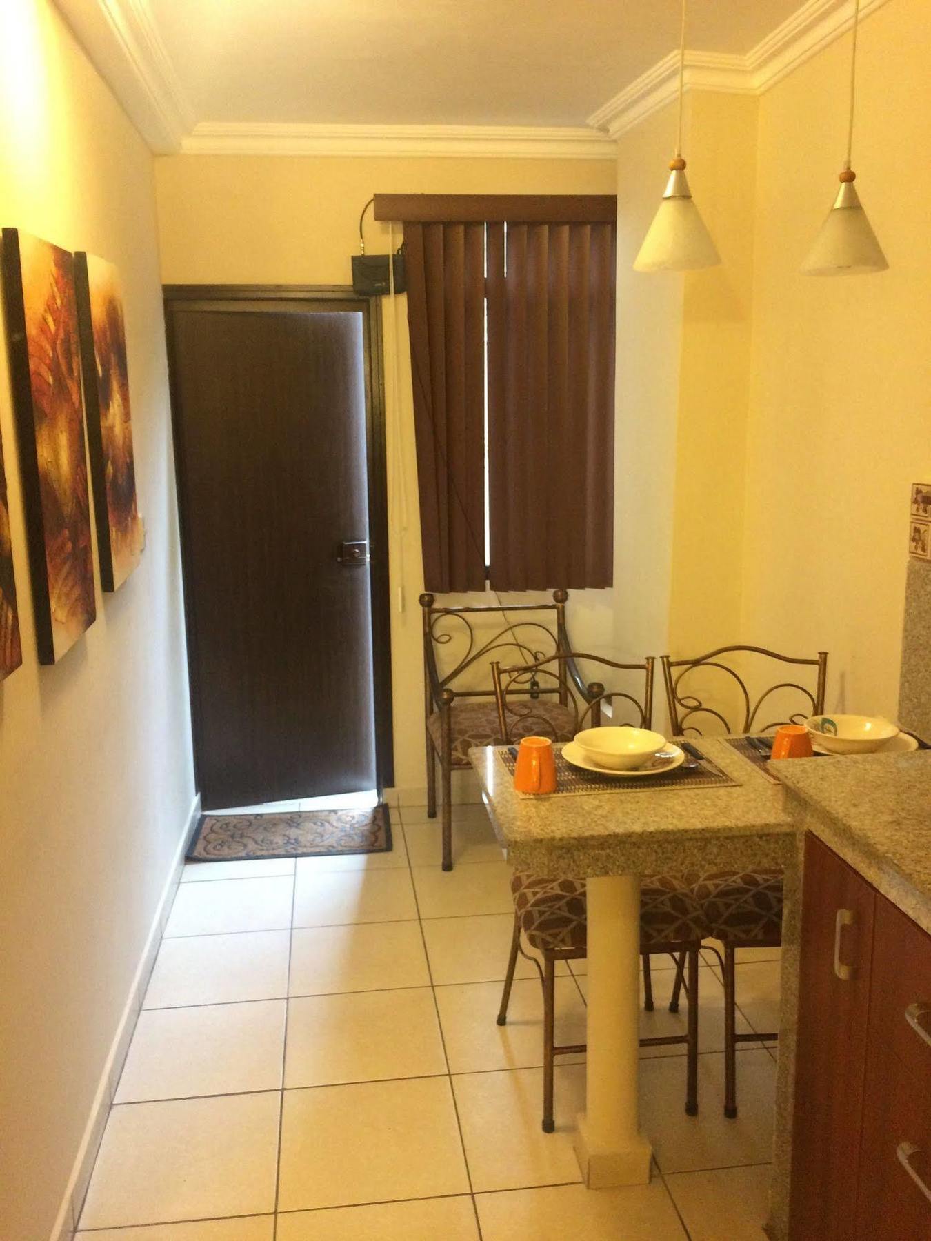 El Patio Suites II جواياكيل المظهر الخارجي الصورة
