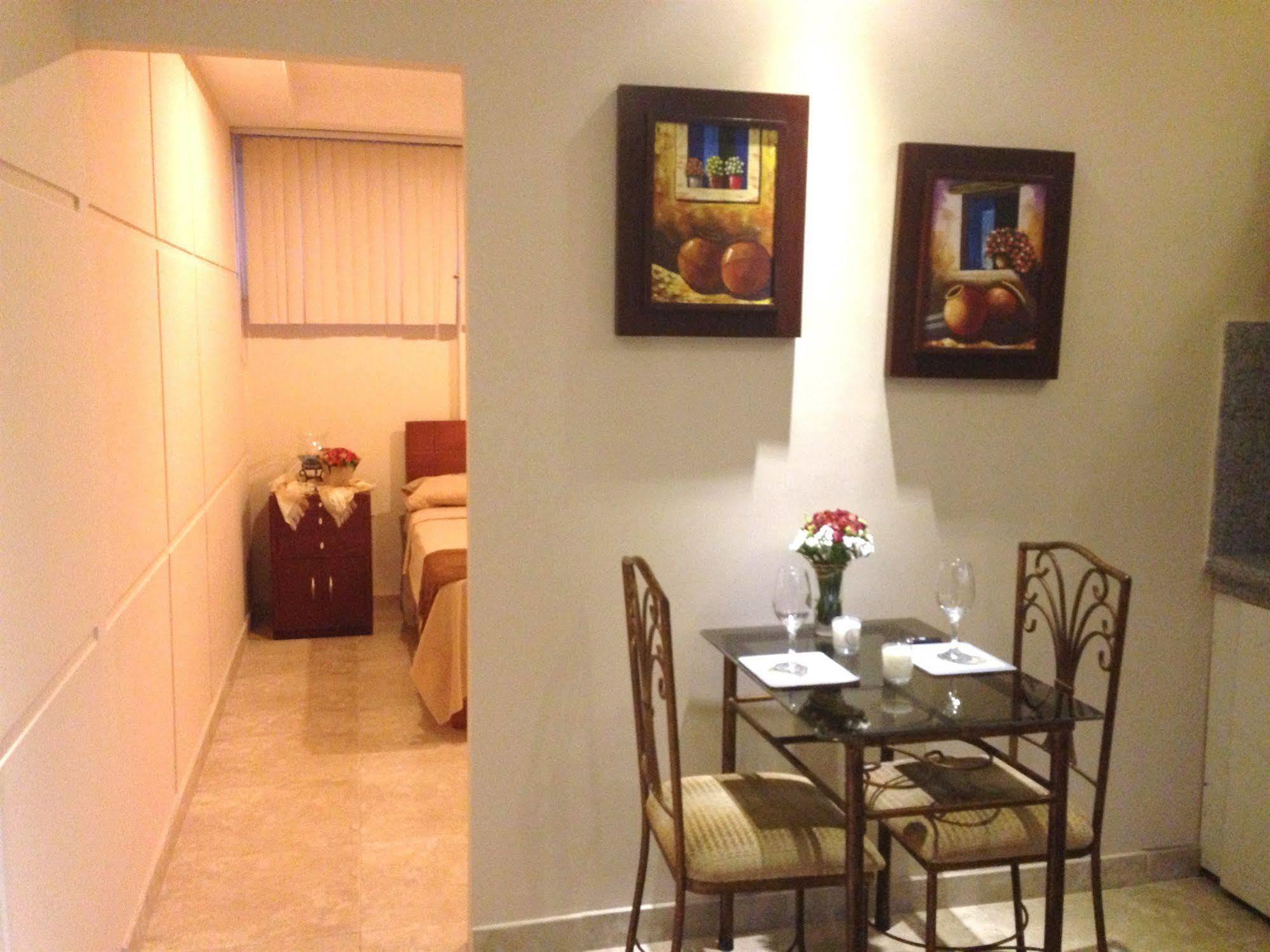 El Patio Suites II جواياكيل المظهر الخارجي الصورة