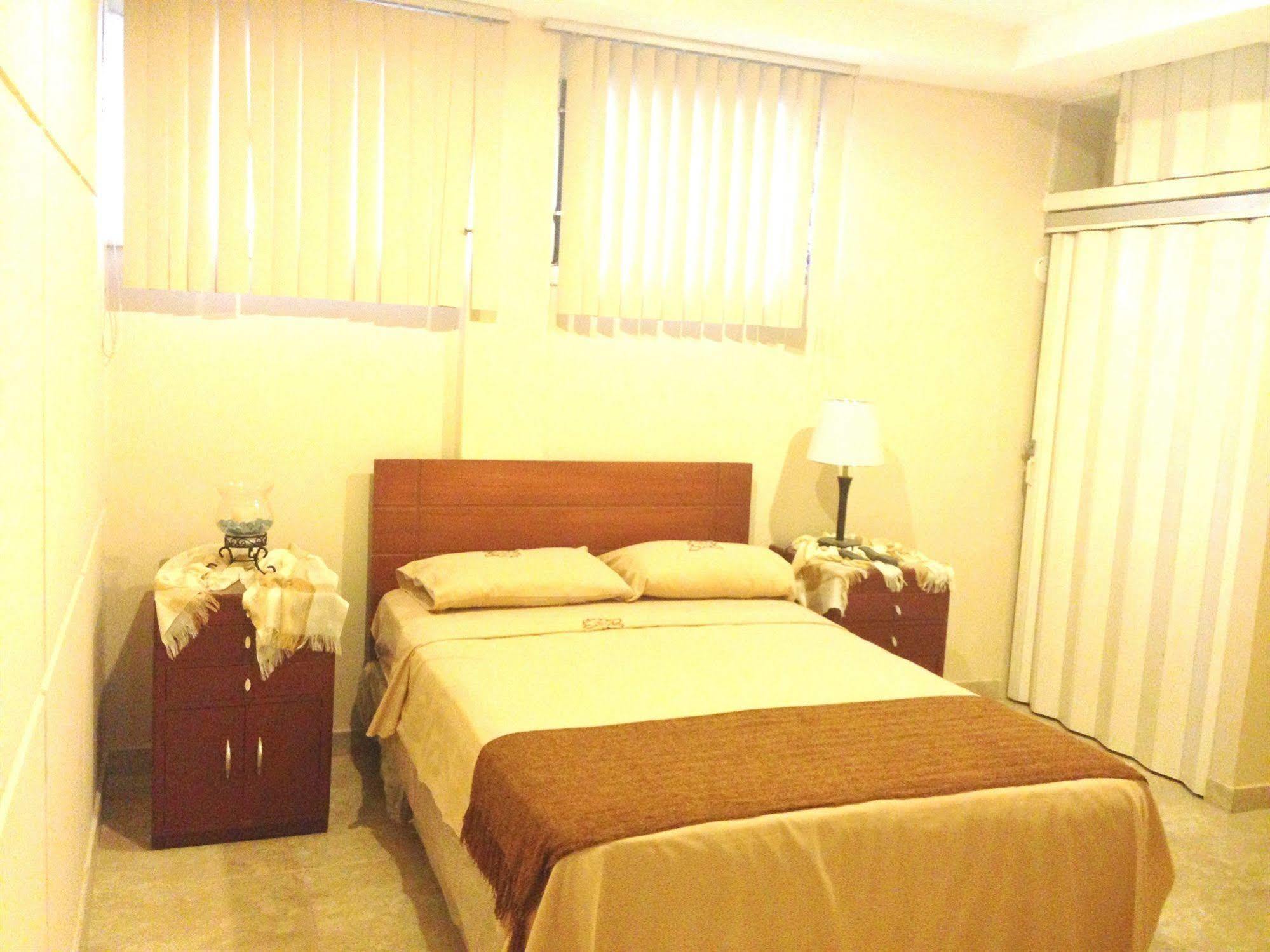 El Patio Suites II جواياكيل المظهر الخارجي الصورة